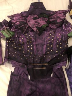 Disney Descendants Mal Prestige costume (girls 10-12 or Large)