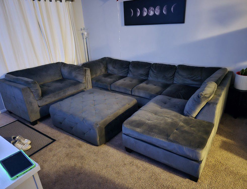 SECTIONAL COUCH WITH EXTRA SOFA AND LARGE OTTOMAN 