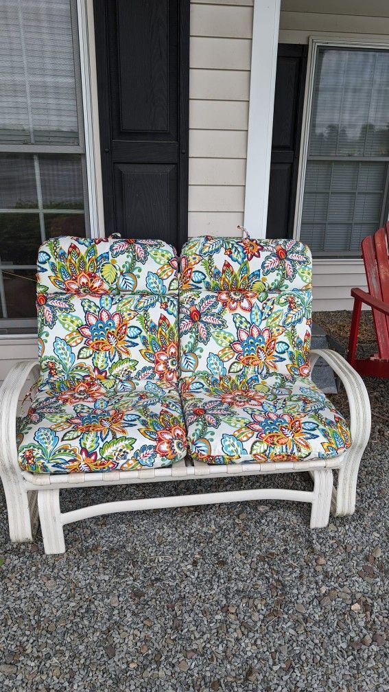 Aluminum 2-Person Patio Glider