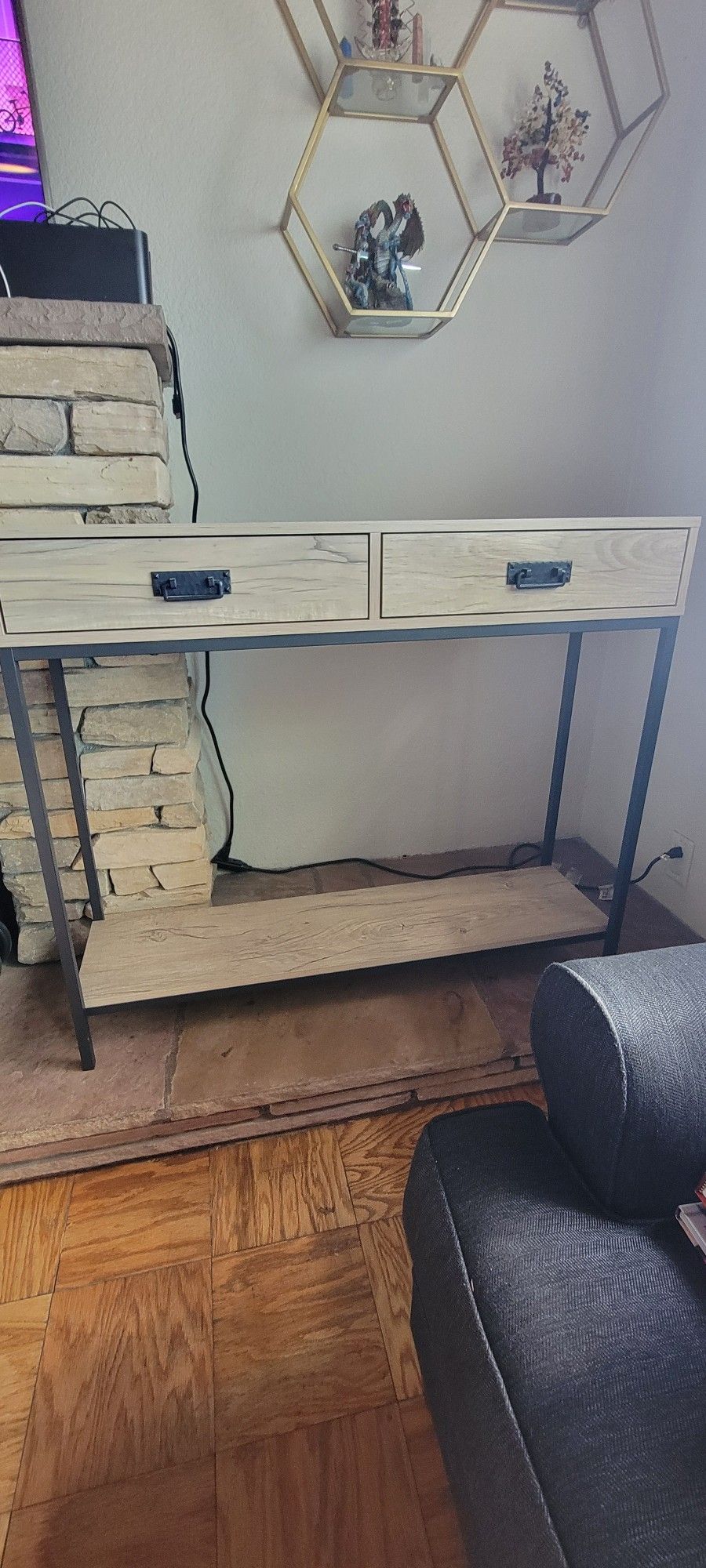 Entry Way Table
