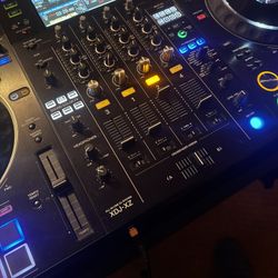 Pioneer  XdJ - Xz
