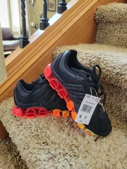 UNISEX Adidas Megaride Running Shoes Black Solar Orange