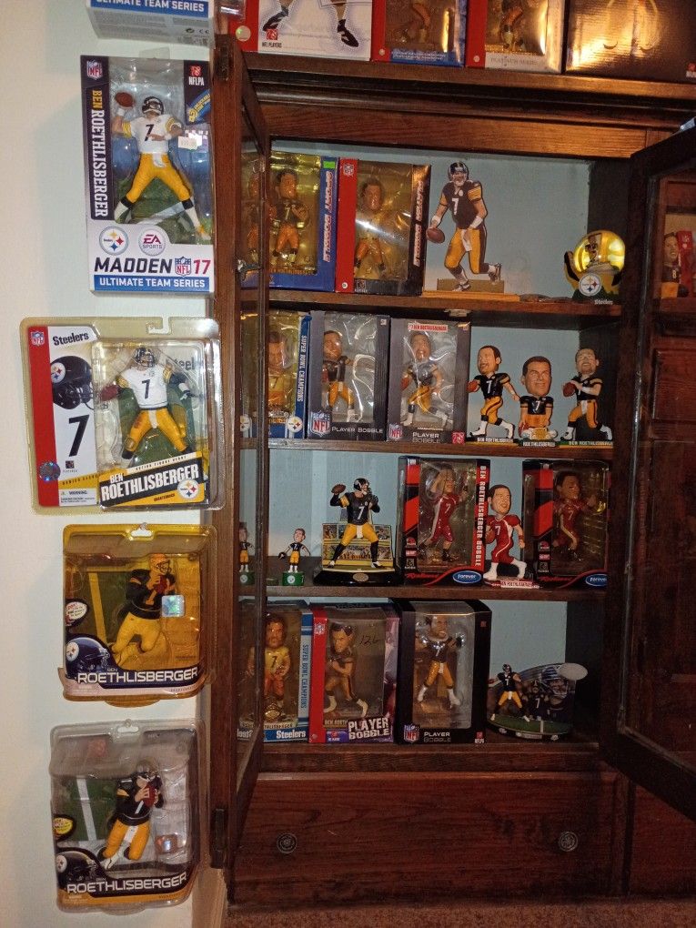 Steelers Bobbleheads And Figures