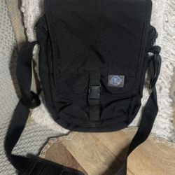 Vtg Eagle Creek Mini Messenger Bag Black Gorpcore Hiking Crossbody Travel