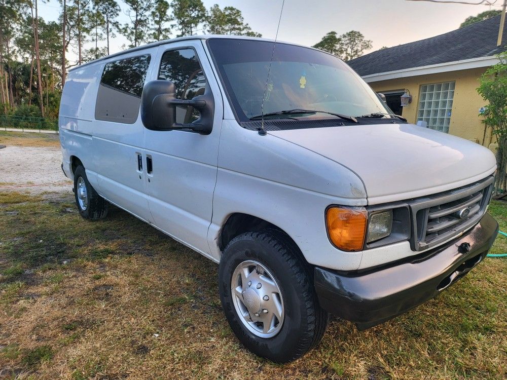 2007 Ford E-250