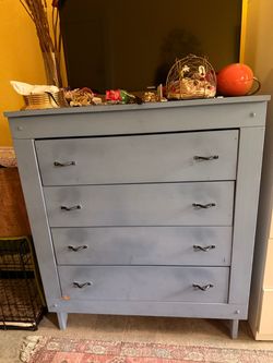 Blue Painted Wood 4-Drawer Dresser