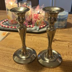 2 candle stick holders 