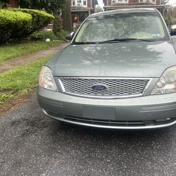 2005 Ford Five Hundred Limited 