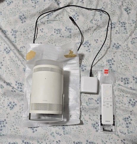 Samsung Freestyle Projector 