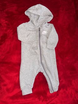 Baby Nike clothing