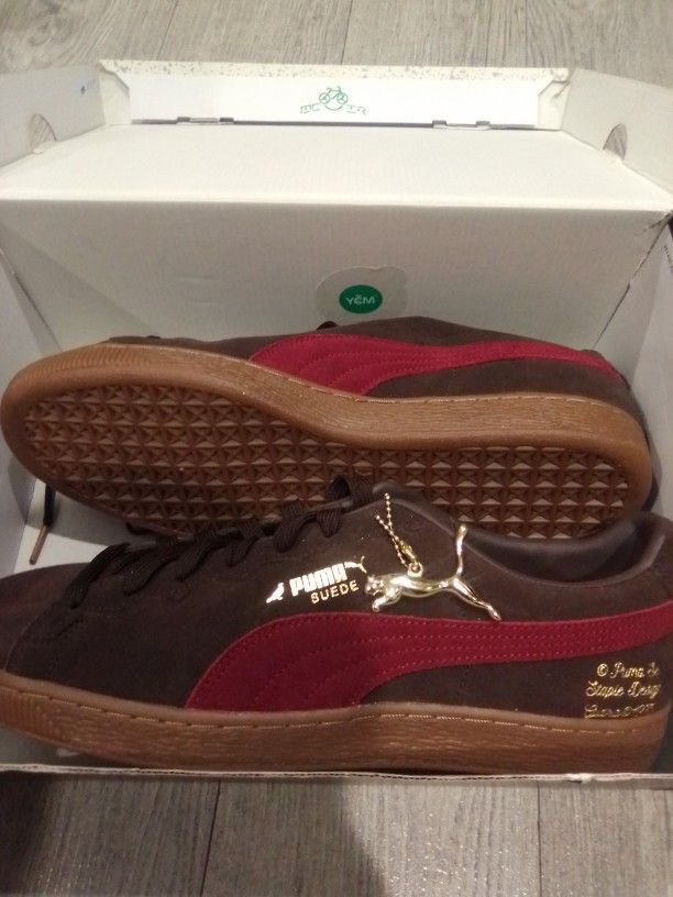 Brown Suede Puma's 