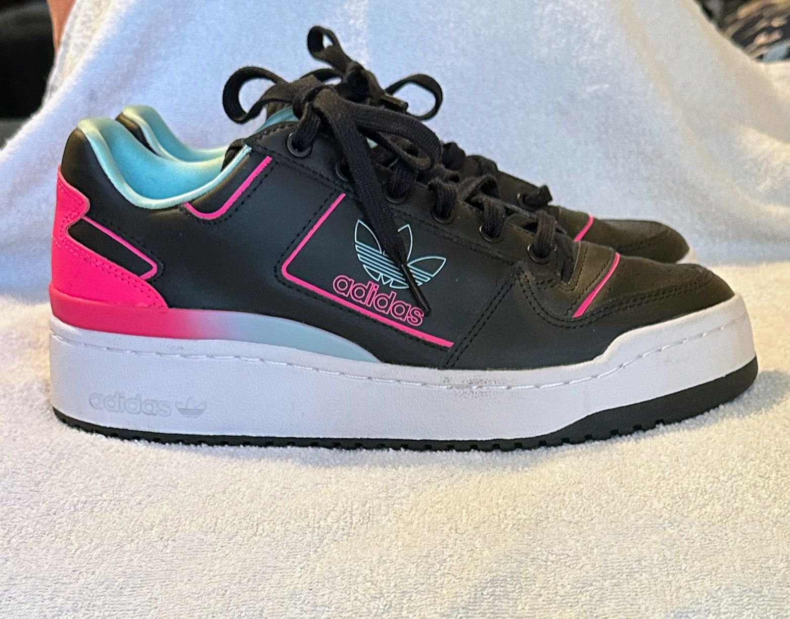 Adidas Forum Bold  Women’s Size 9