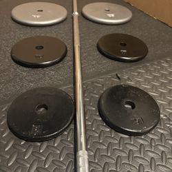 6 ft Steel 20 pounds Standard Barbell with Cast Iron Weight Pates 25#, 10# and 5#.  Total: 100 pounds