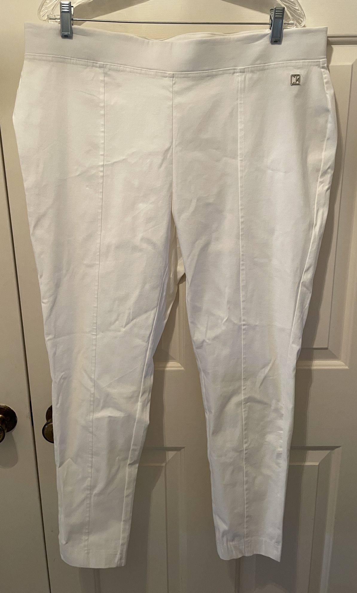 Calvin Klein White Stretch Pants Womens 1X Slim Leg Pull On Casual Elastic Waist