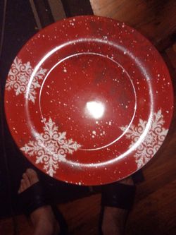 3 Studio 33 Holiday Crimson Red Plates