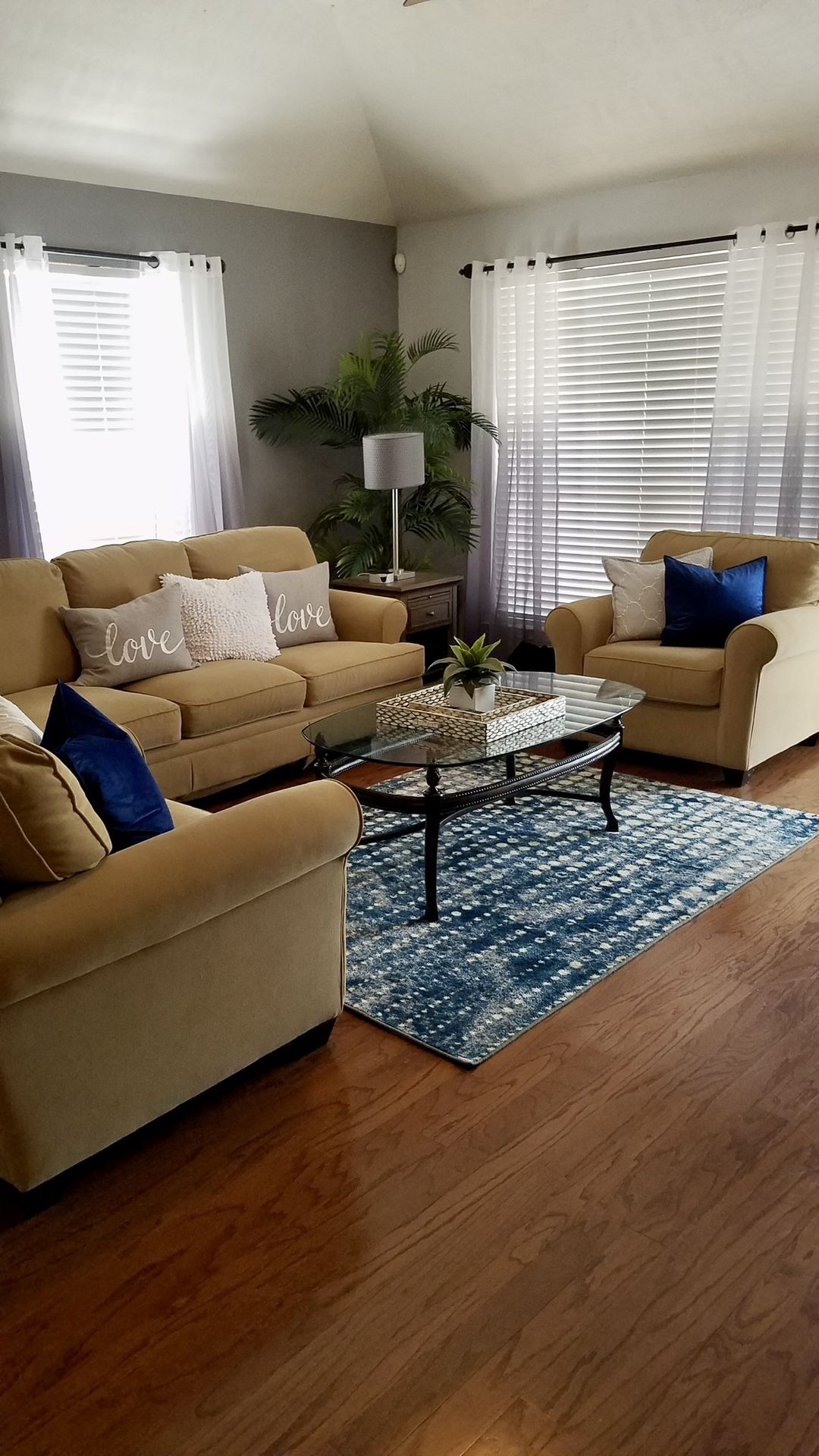 Bassett 3 Piece Sofa
