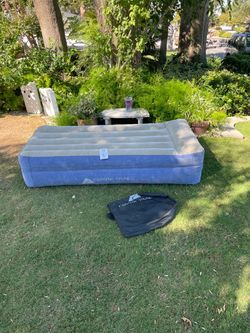 Ozark Trail twin-size inflatable air mattress ✨ Pump NOT Included ✨