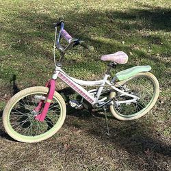 Performance Piper Girls Bicycle 20 Inches Bike  