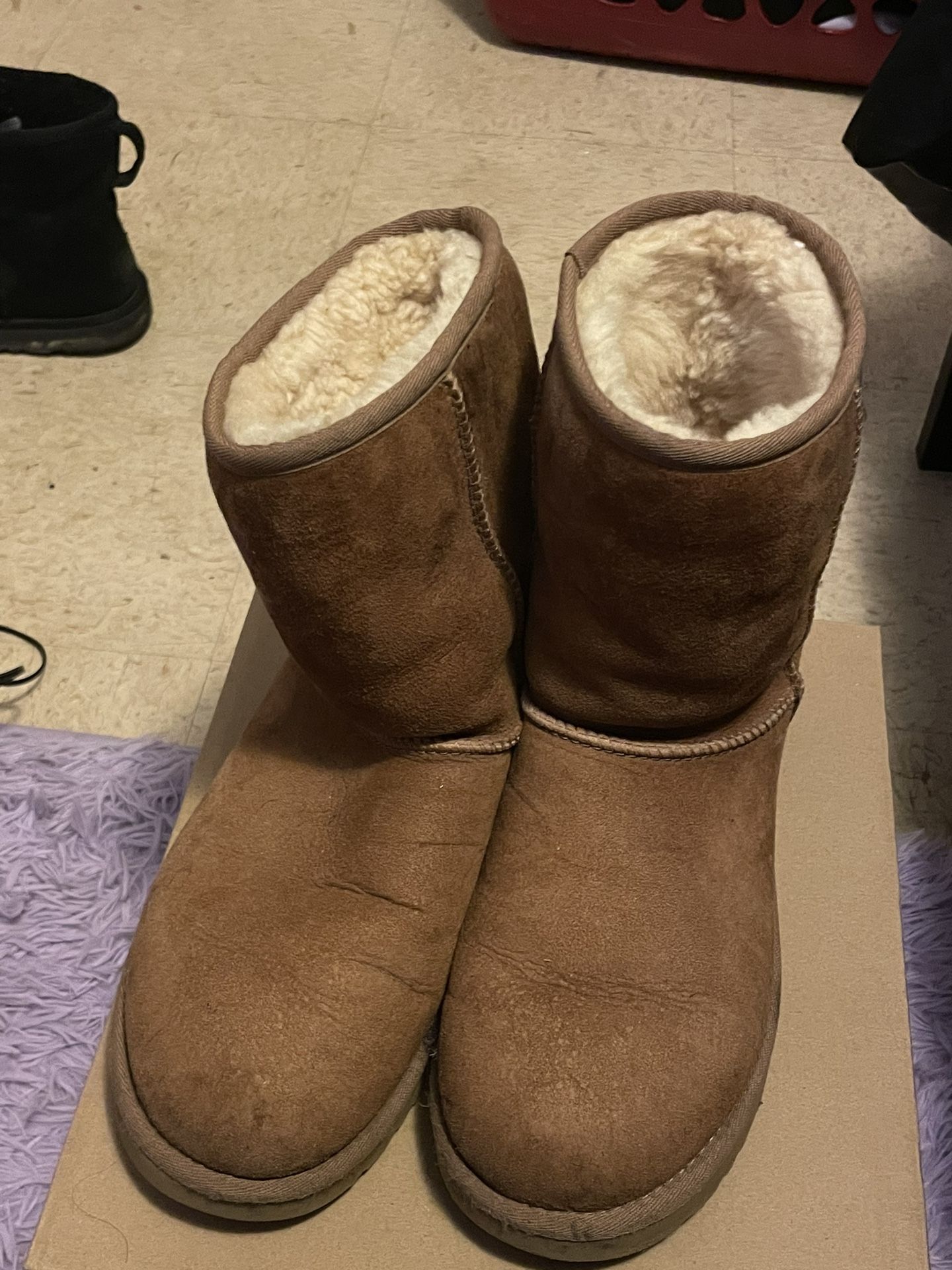 Size 8-9