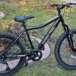 New Ozark Trail Glide 24" Disc Brakes Mountain Bike, 