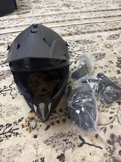 OUMURS Adult Motocross Dirt Bike Helmet with Goggles, Gloves & Mask Dirt Bike ATV Helmet for Unisex-Adult Men Women Adjustable Sun Visor DOT/FMVSS-218