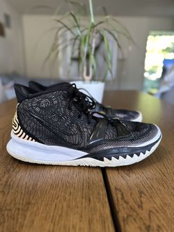 Nike Kyrie 7 Sz 11
