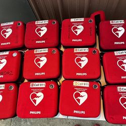 Philip HeartStart HS1 Defibrillator with NEW Battery and Case- EXPIRED PADS -