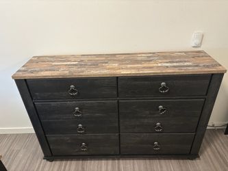 Black and brown dresser