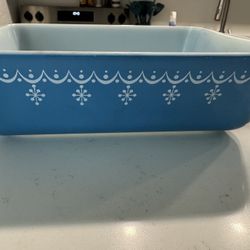 Pyrex Cookware 