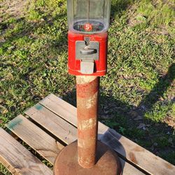 Americana Oak Acorn model from the 1940s or 1950s.  GUMBALL MACHINE