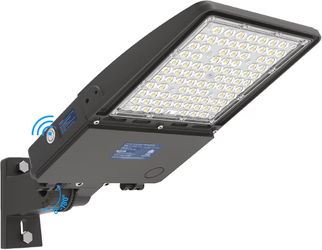 200W LED Parking Lot Light
