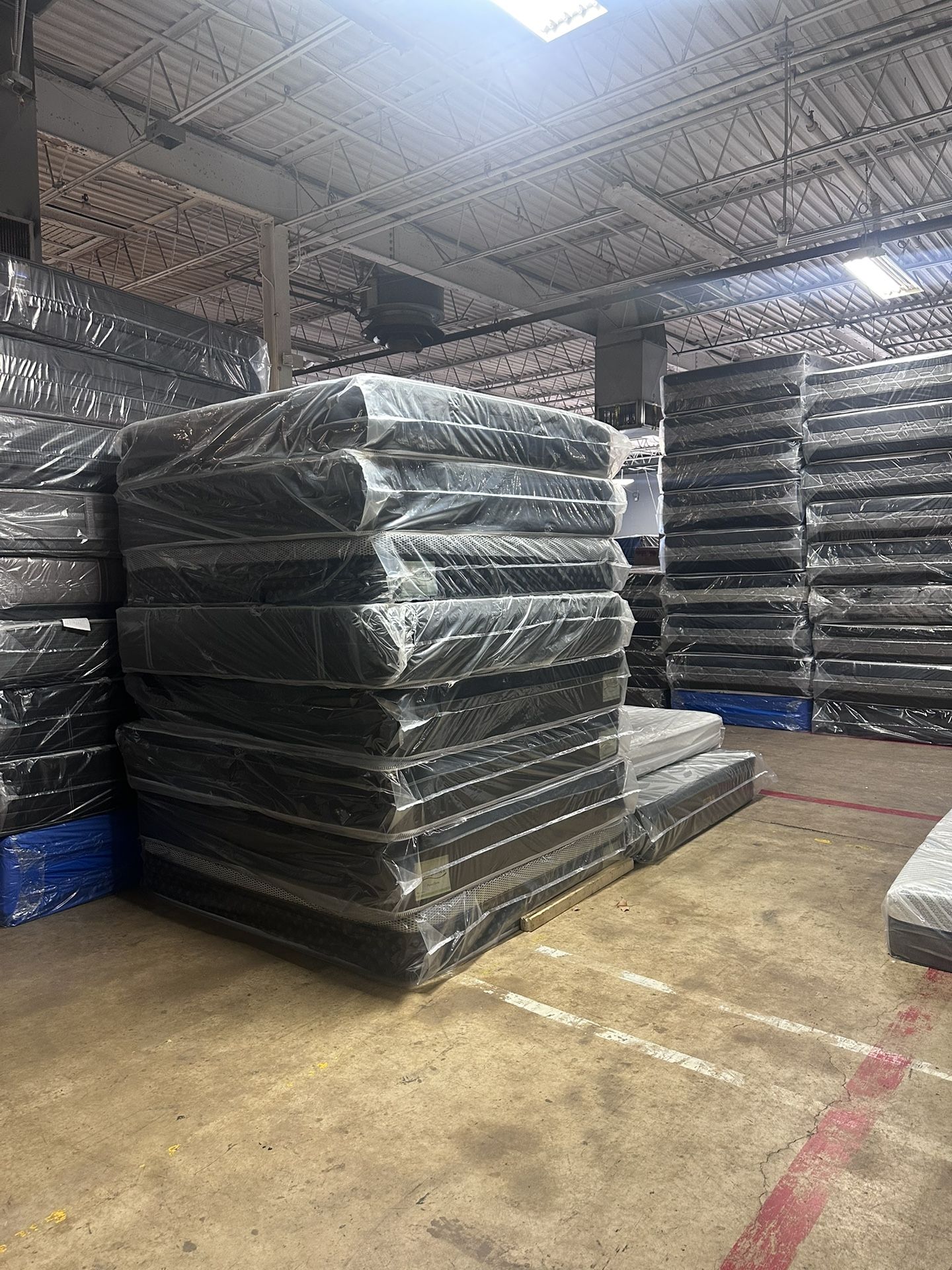 Queen Mattress Come With Free Box Spring - Same Day Delivery 