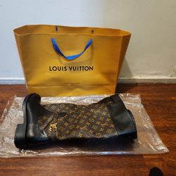Louis Vuitton Boots (WOMENS)