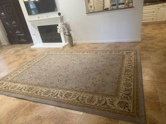 Rug -Safavieh Lyndhurst Rug -– Light Blue/Ivory