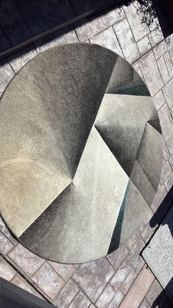 Round rug