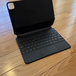Apple Magic Keyboard (11 Inch iPad)