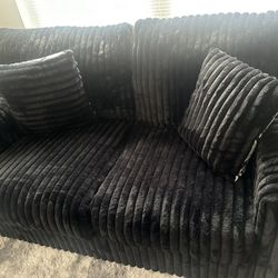 Two Piece Set Love Seat & Sofa
