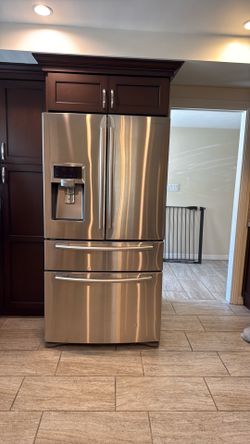 Samsung refrigerator excellent condition