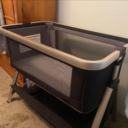 Bassinet And Bouncer
