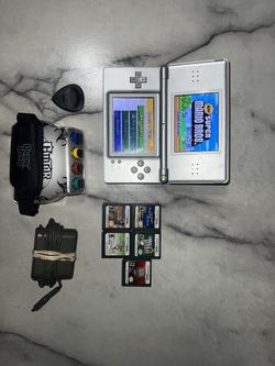 Nintendo DS Lite Silver edition With 6 Games