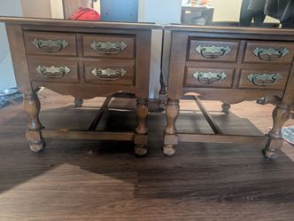 Set of nightstand tables with drawer