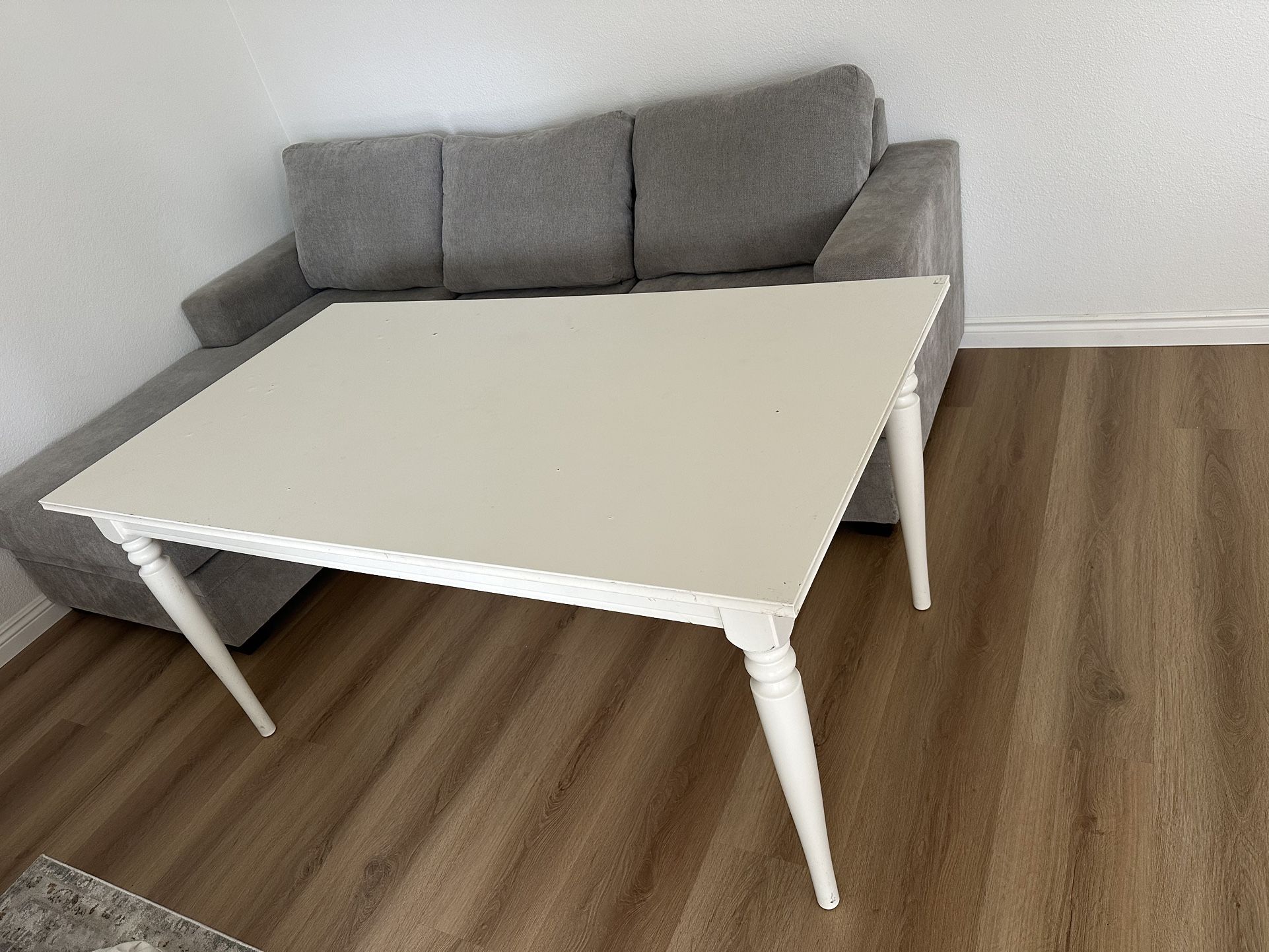 White Extendable Dining Table β Sturdy