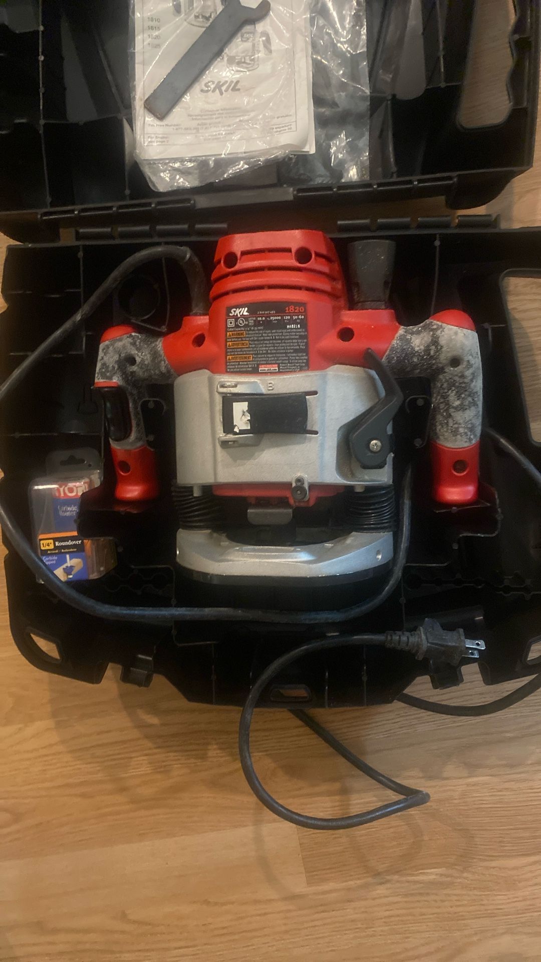 Skil 1820 2 H P Router With Case, Bit, Wrench And Manual