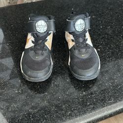 Nike Team Hustle 13c