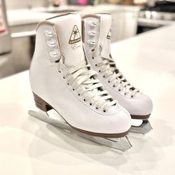 Jackson Ultima SoftSkate Girls Figure Skates (Kids size 3)