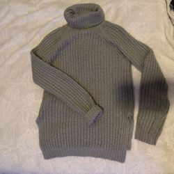 Women’s Turtleneck 