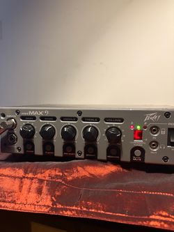 Peavey MiniMEGA 1000W Lightweight Bass Amp Head – Excellent Condition