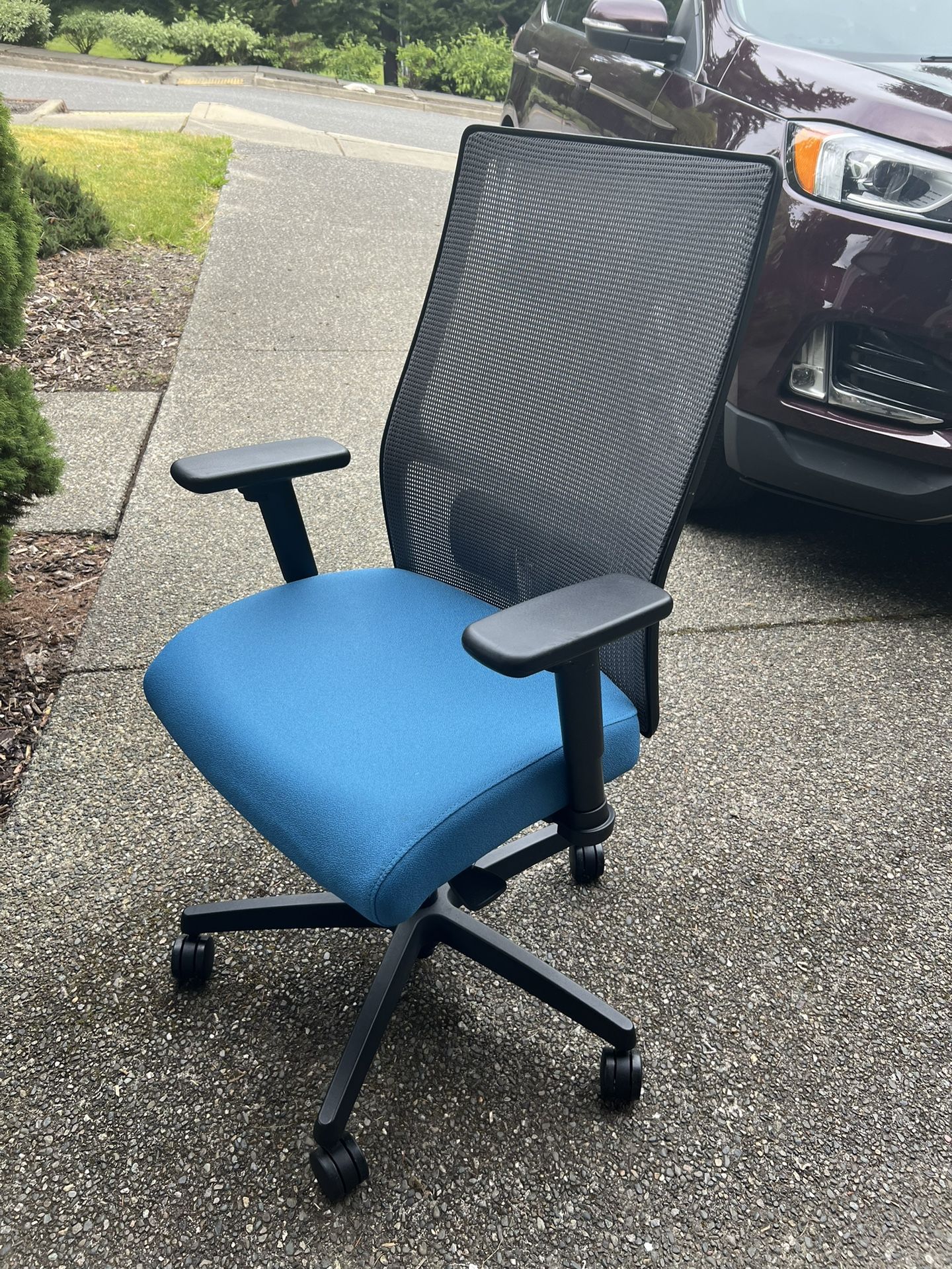 Ergonomic Office Chair