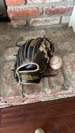 Wilson Infielders Glove (11.75 in)