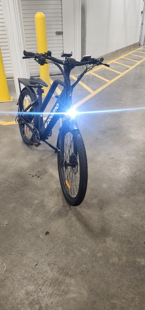 Zoomo Electric Bike